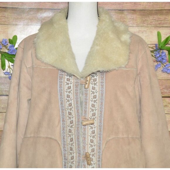 Coldwater Creek Faux Suede Faux Fur Lined Jacket Winter Coat M Toggle Buttons - Picture 2 of 10